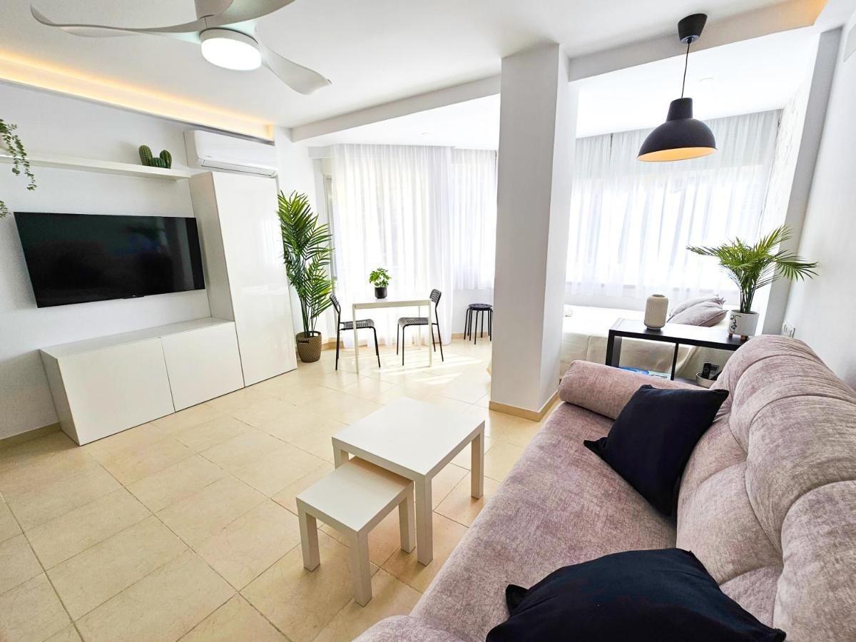 Estudio Vip Mediterraneo - Alojamientos La Torre Торе дел Мар Екстериор снимка
